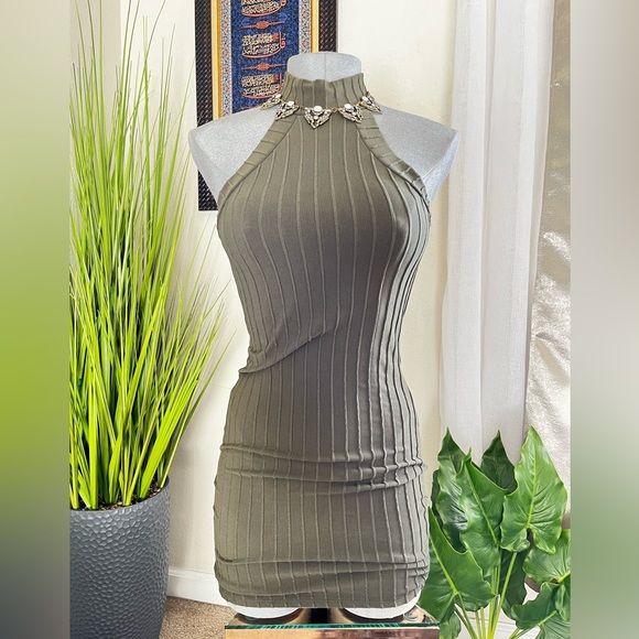 🌸Bodycon Dress🌸 - Picture 1 of 5